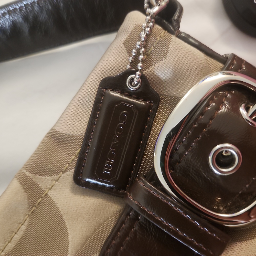 Coach Signature 2011 Tan and Brown Crossbody Bag - Picture 3 of 16